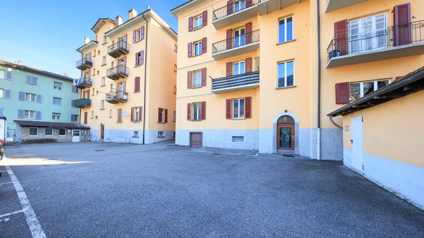 Residential building for sale - Via Bellinzona 34, 6710 Biasca - Photo 2