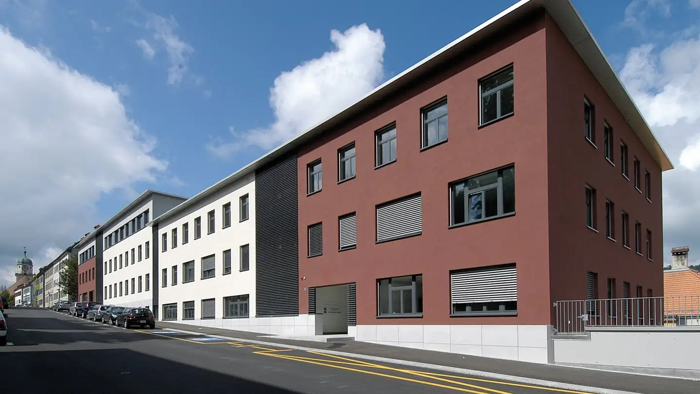 Office space for sale - Rue Du Pont 23, 2300 La Chaux-de-Fonds