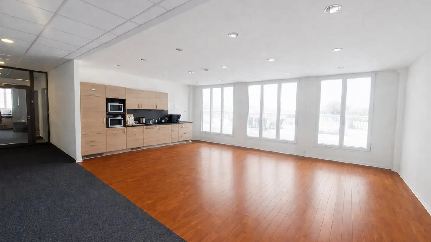 Office space for sale - Rue Du Pont 23, 2300 La Chaux-de-Fonds - Photo 3