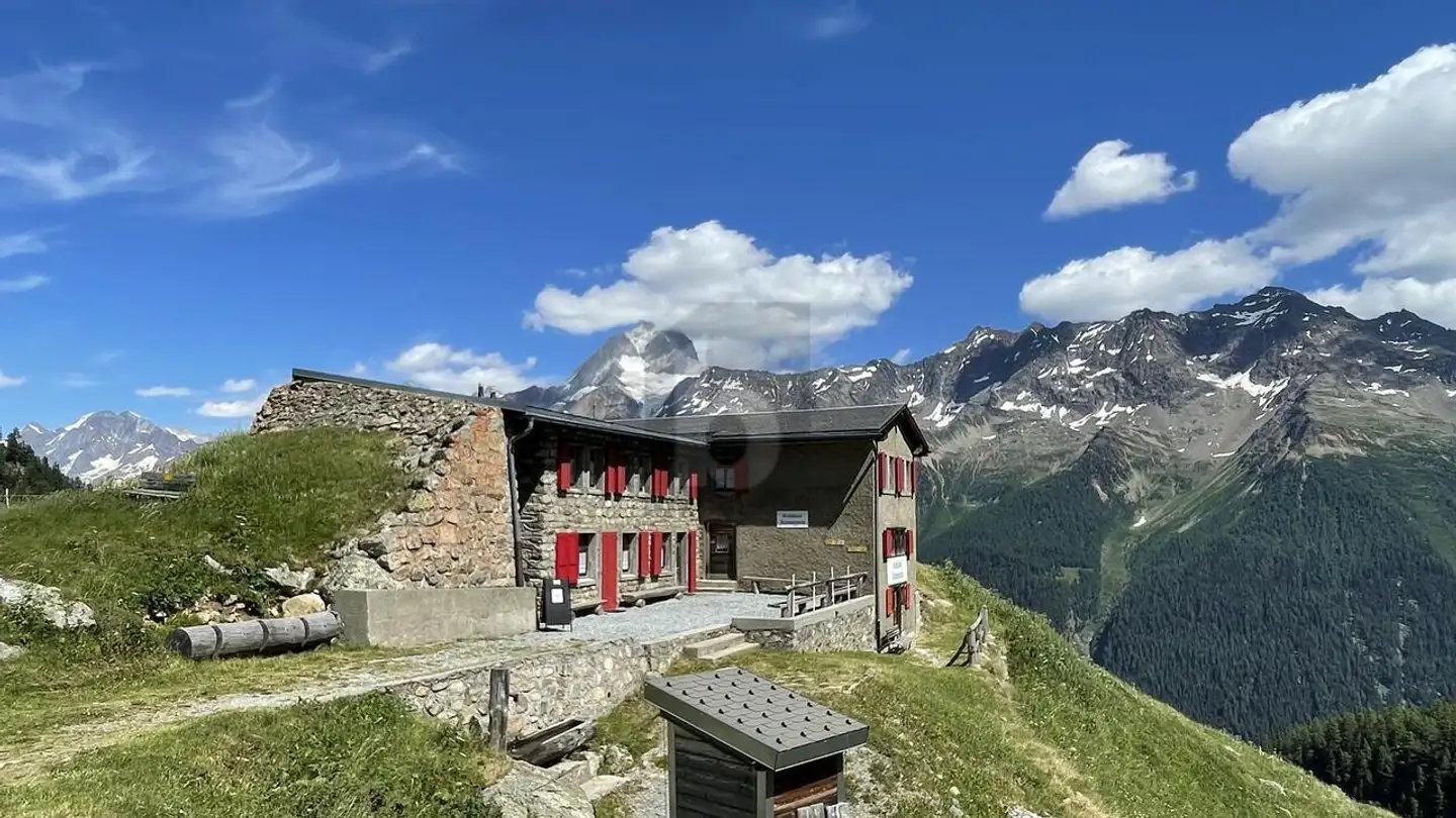 Hotel for sale - 3916 Ferden