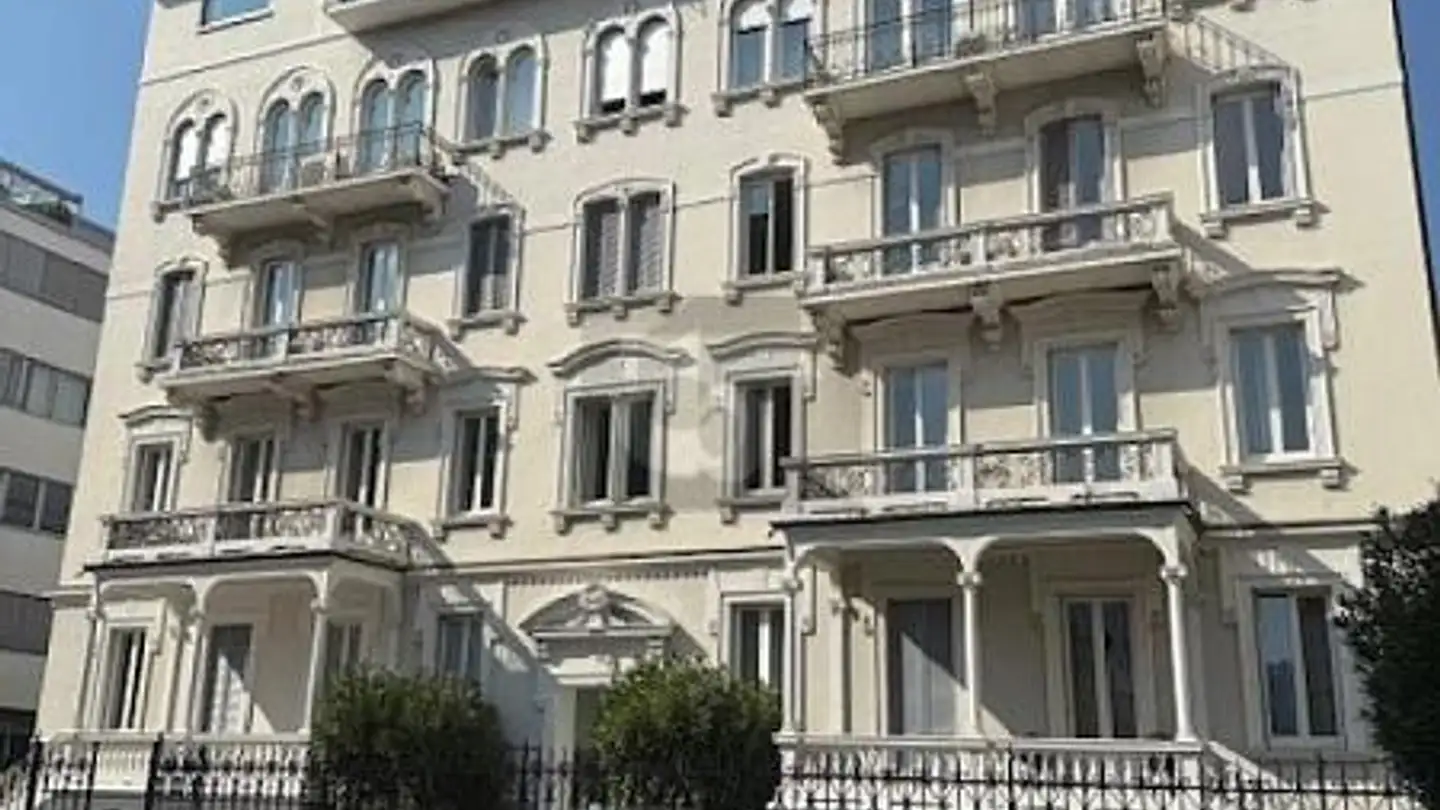 Commercial à vendre - 6900 Lugano