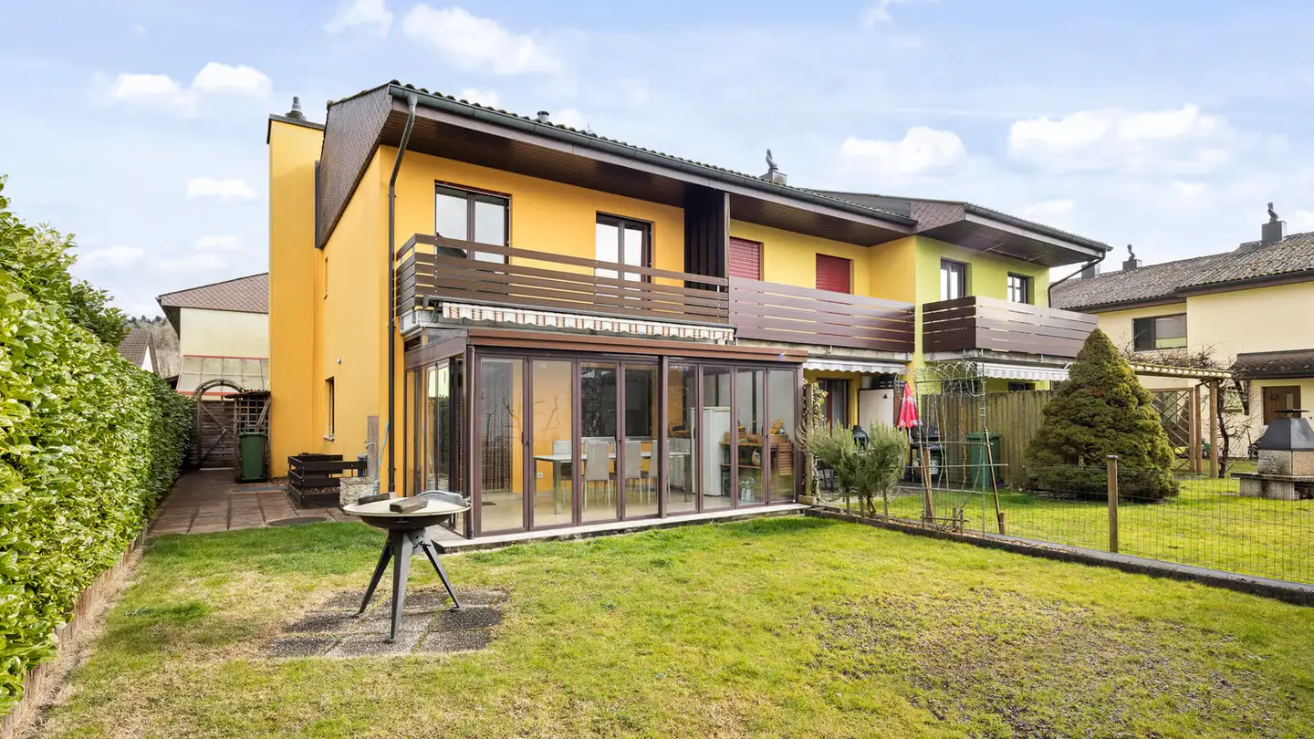 Row house for sale - Kornweg 8, 5037 Muhen