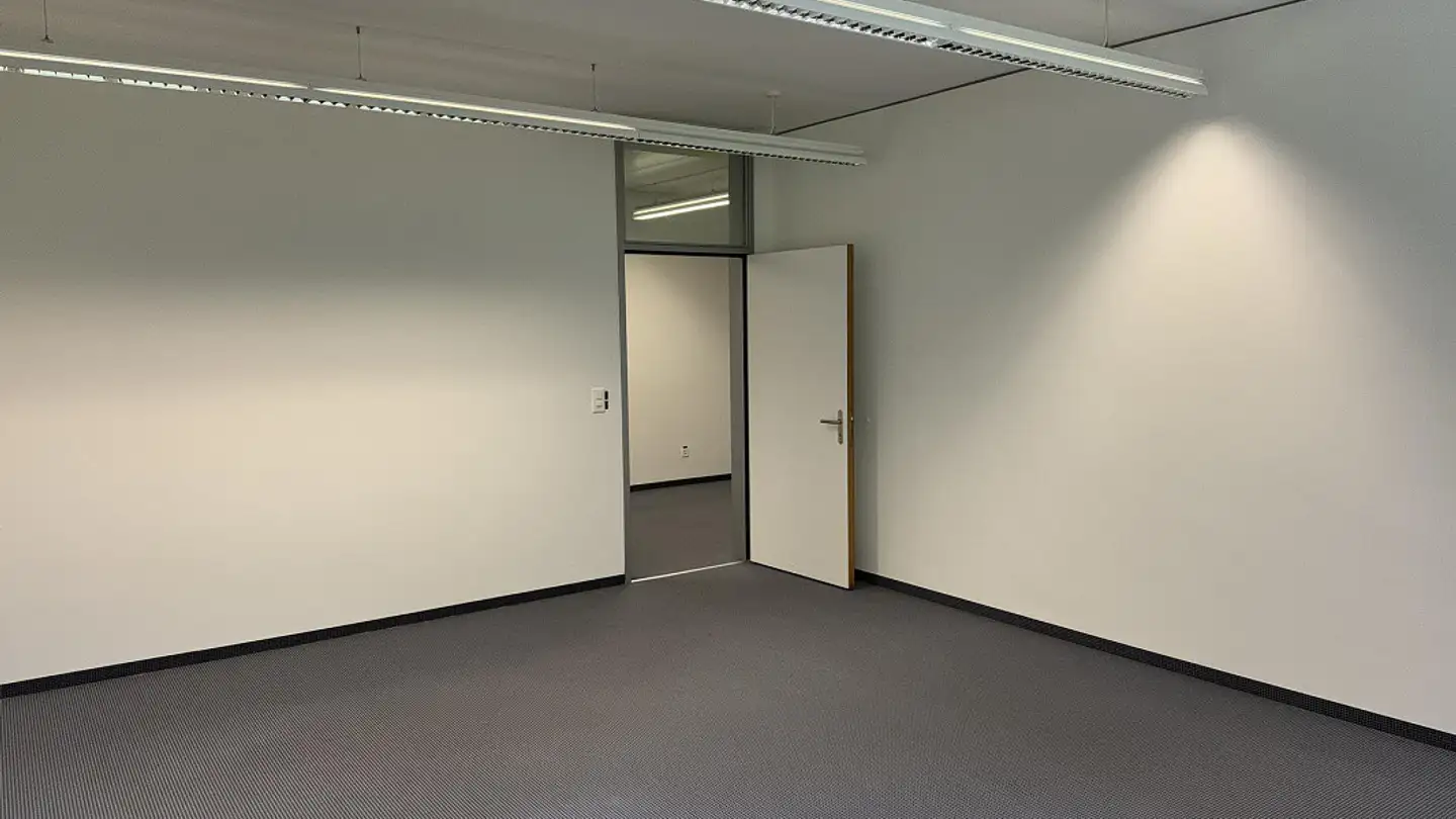 Bürofläche mieten - Via Innovativa 1, 7013 Domat/Ems - Foto 4