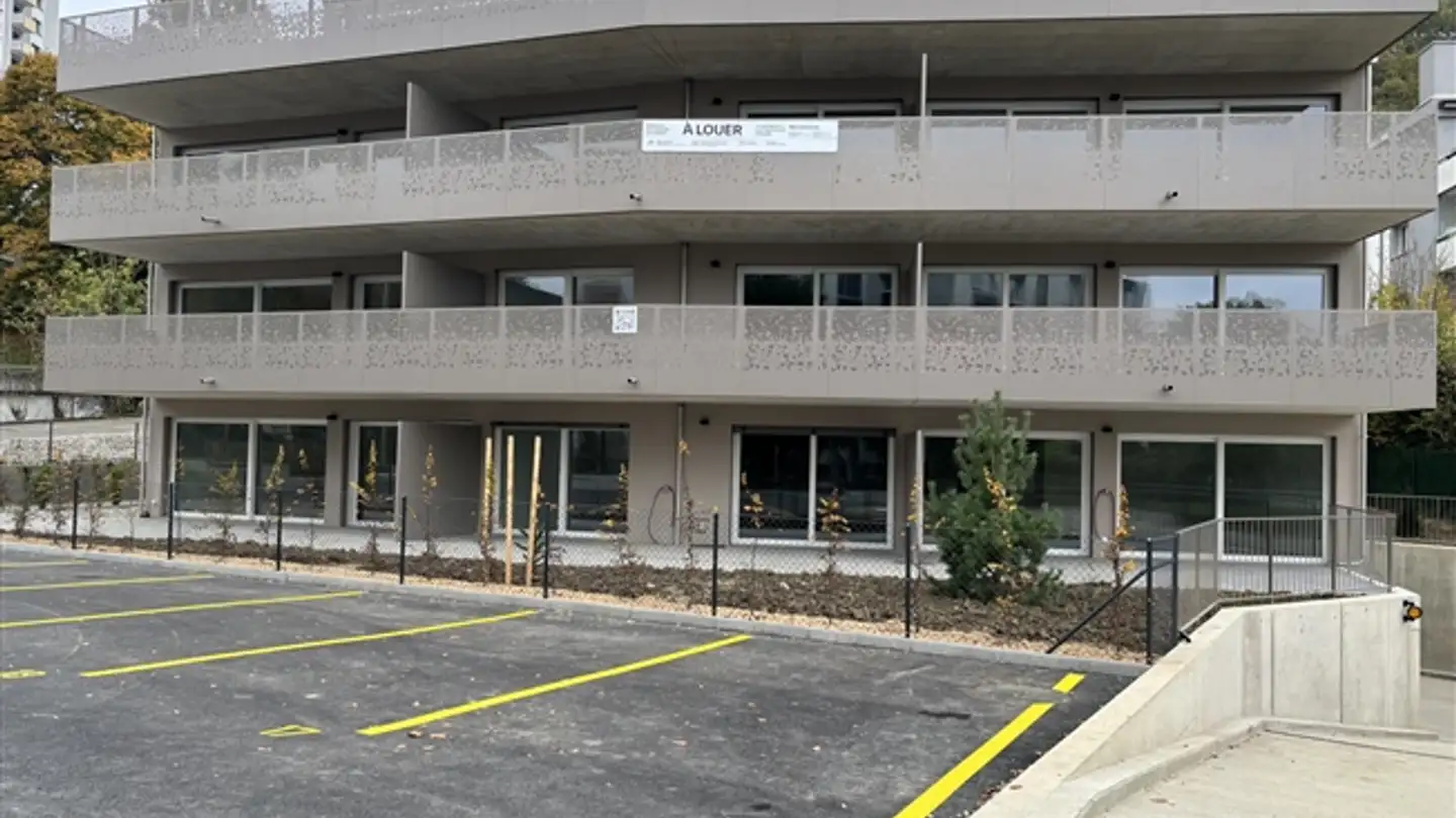 Outdoor parking space for rent - Faubourg Philippe-Suchard 22, 2017 Boudry