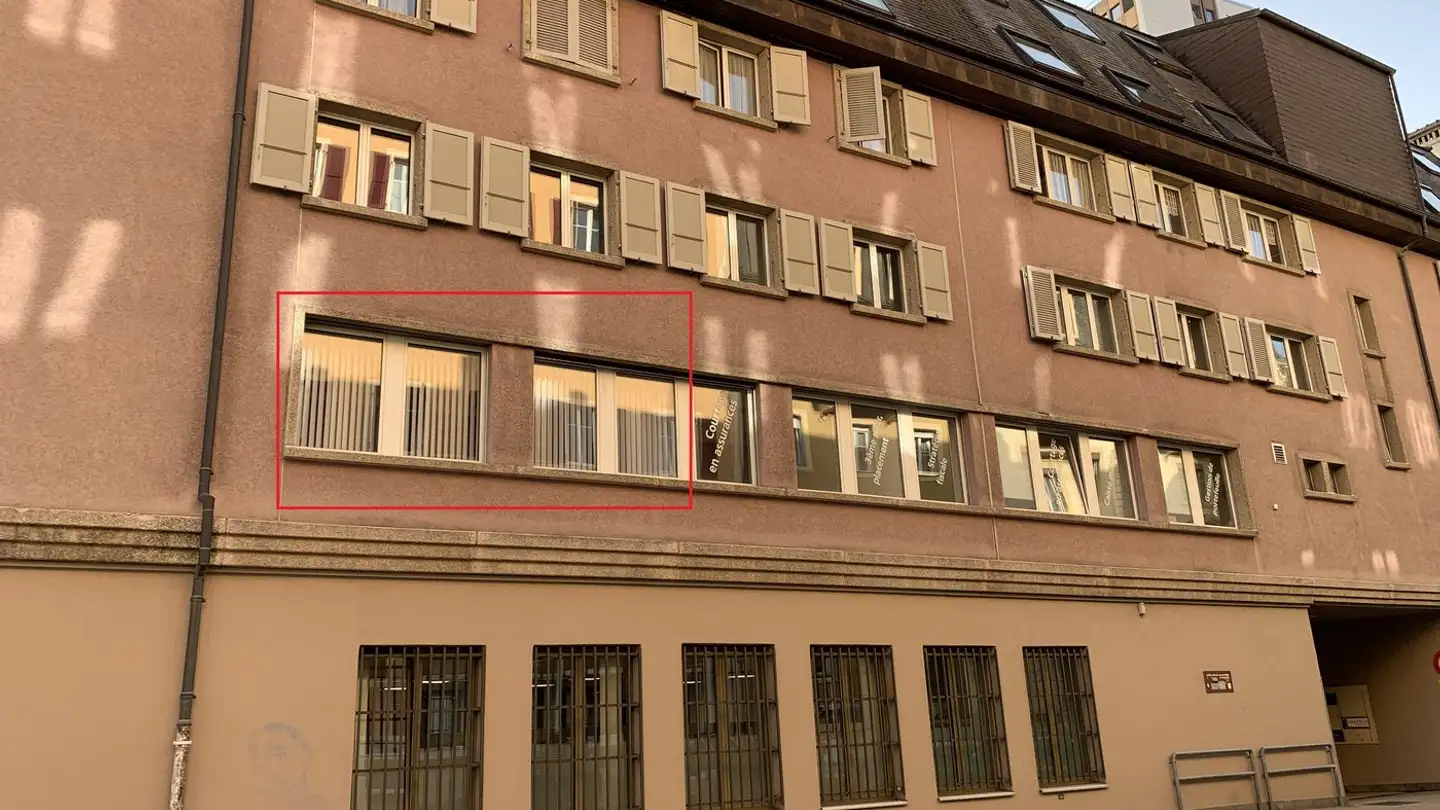 Commerciale in affitto - Rue Du Marché 2, 2300 La Chaux-de-Fonds