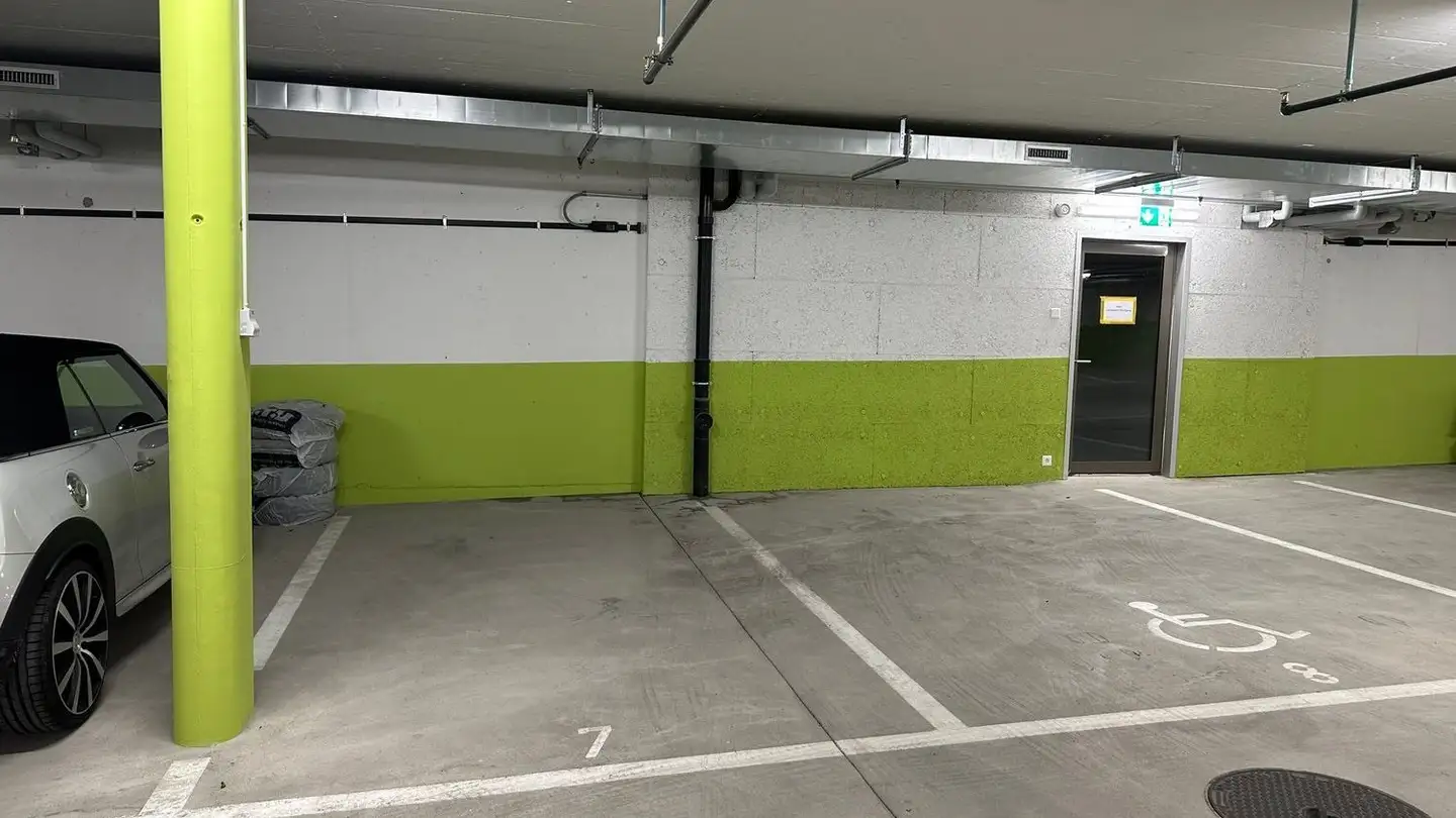 Underground parking space for rent - Alpenblickstrasse 28, 8340 Hinwil