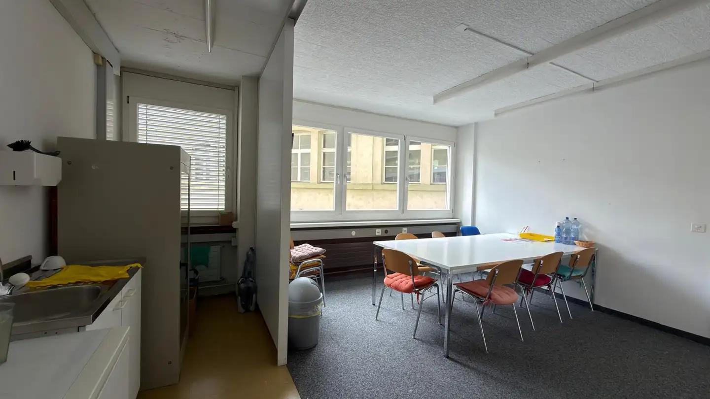 Bureau à louer - Rue De L'hôpital / Spitalstrasse 12, 2502 Biel/Bienne - Photo 2