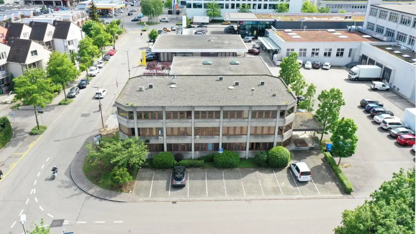 Office space for rent - Aumattstrasse 136, 4153 Reinach BL
