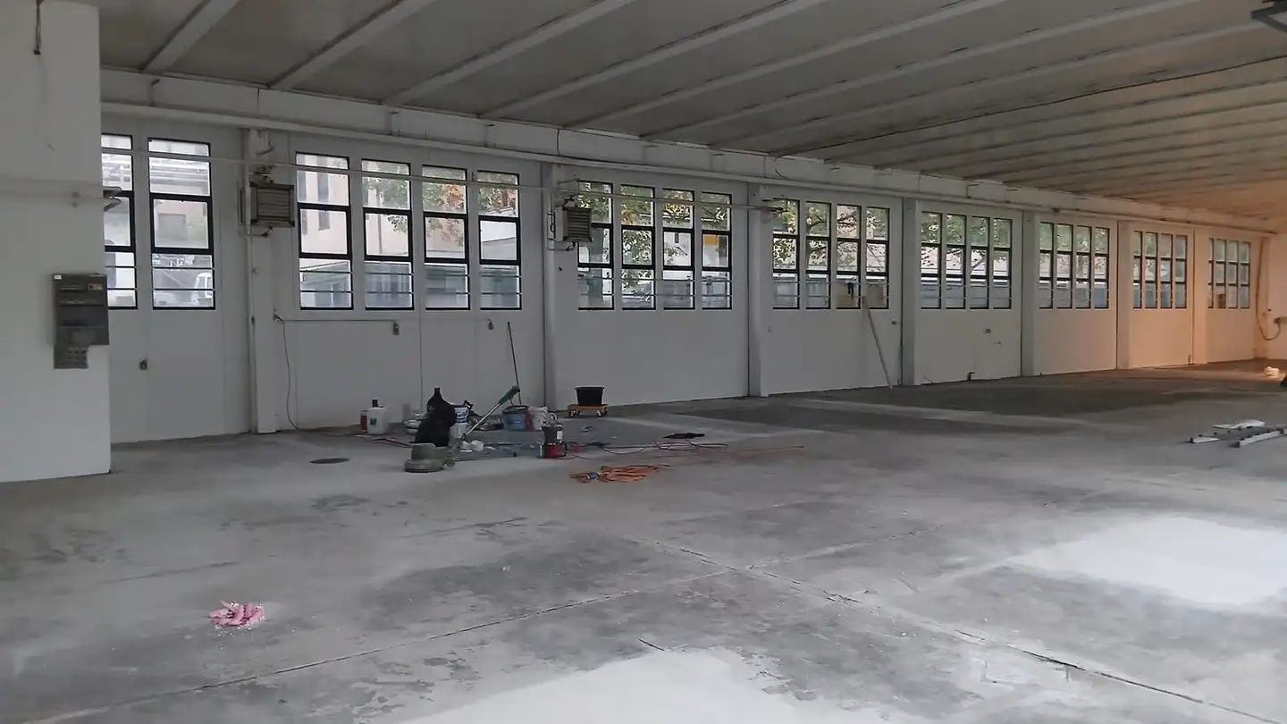 Spazio di archiviazione in affitto - 6916 Grancia