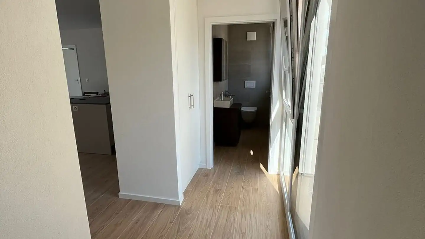 Appartement à louer - Avenue Des Baumes, 1814 La Tour-de-Peilz - Photo 2