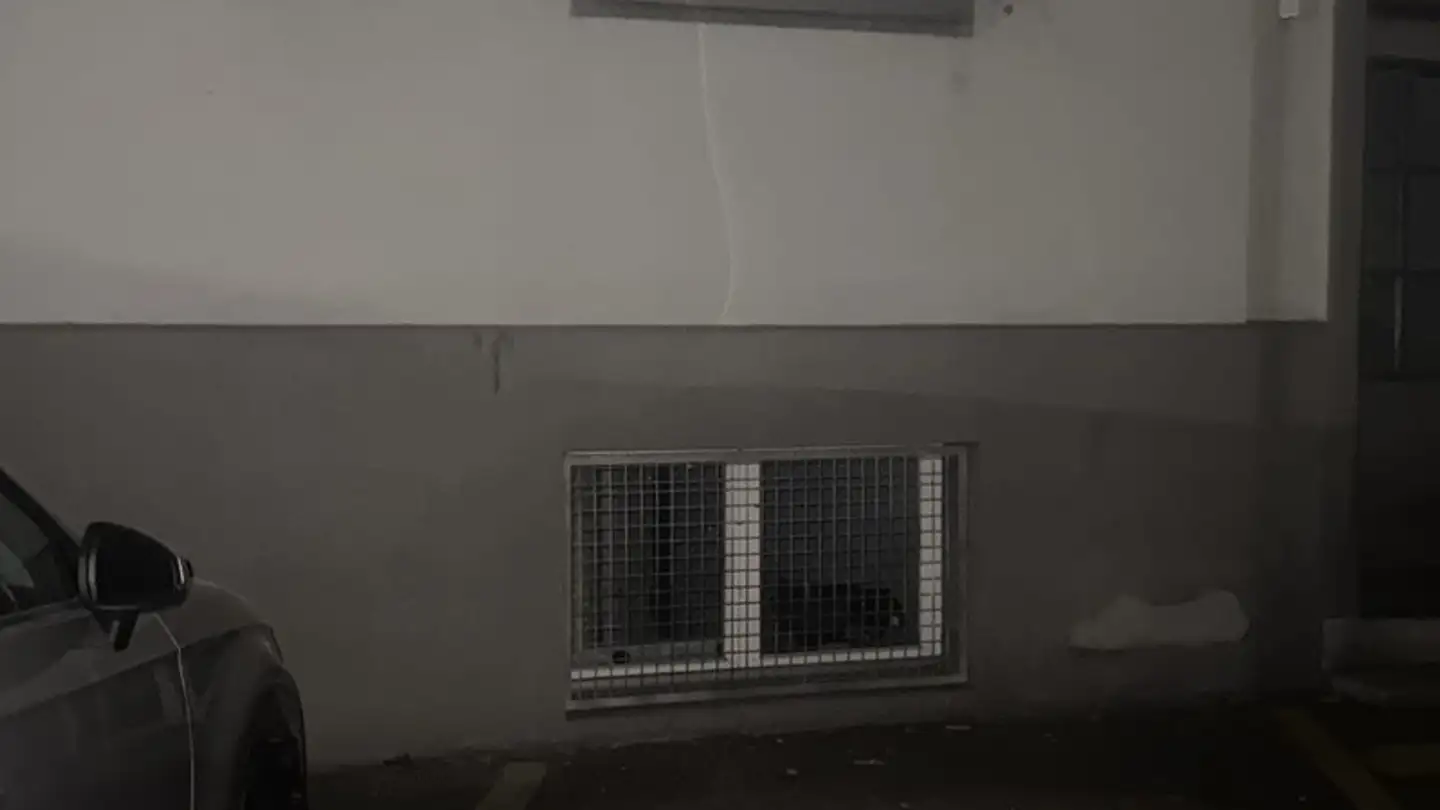 Parcheggio esterno in affitto - Zurlindenstrasse 302, 8003 Zürich