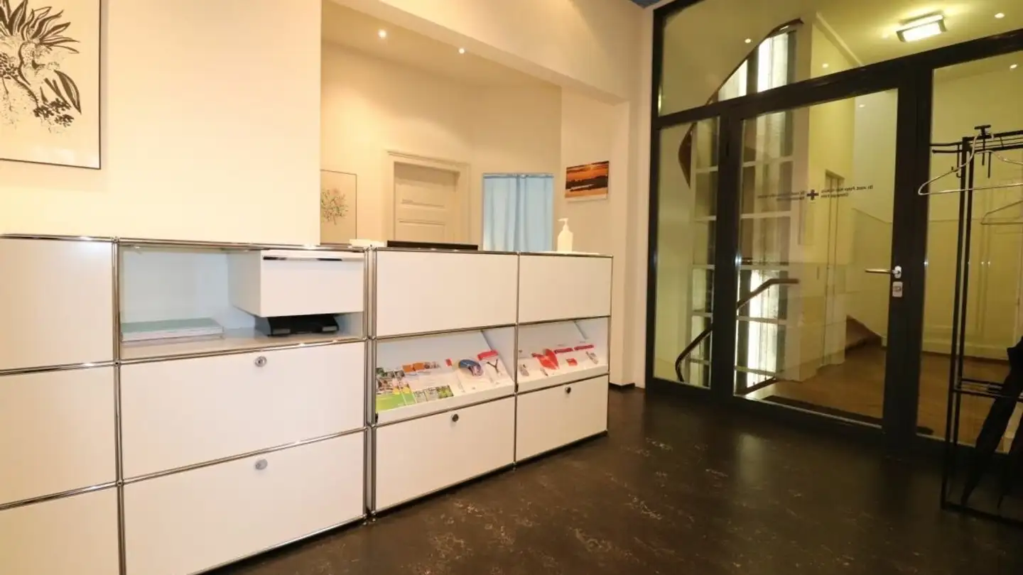 Medical practice for rent - Aeschengraben 18, 4051 Basel - Photo 2