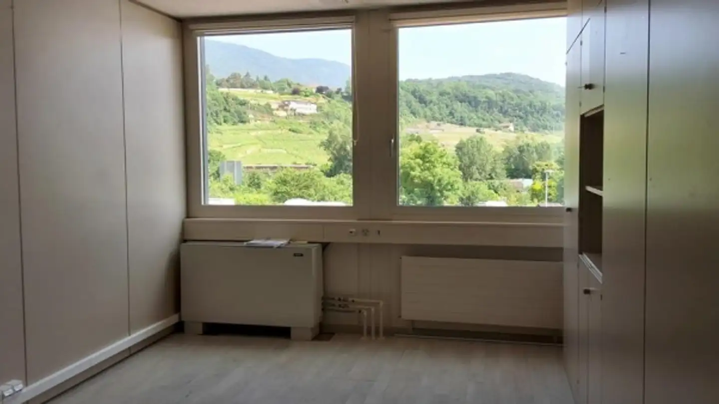 Bürofläche mieten - Route De Soleure 12, 2072 St-Blaise - Foto 2