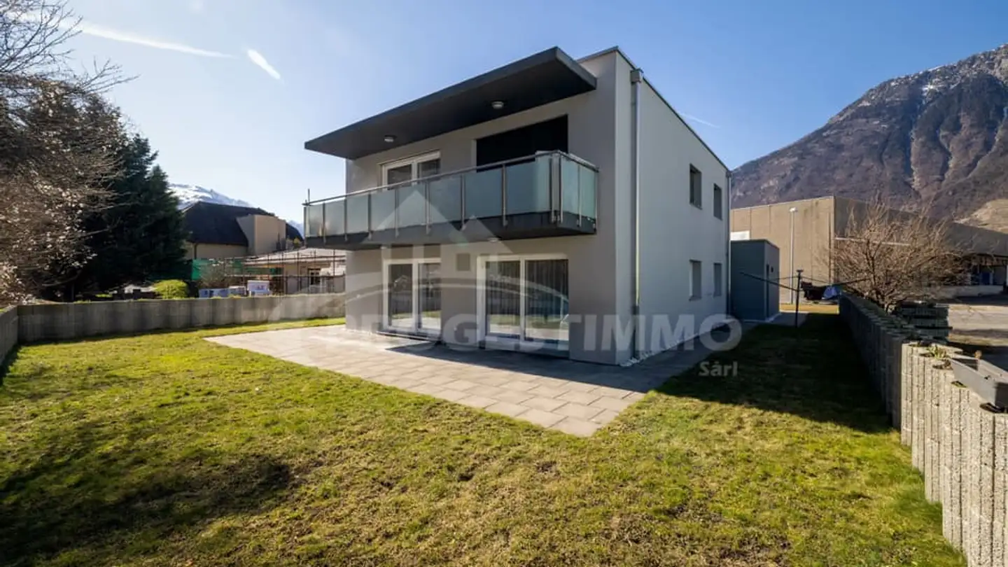 Single house for sale - 1906 Charrat