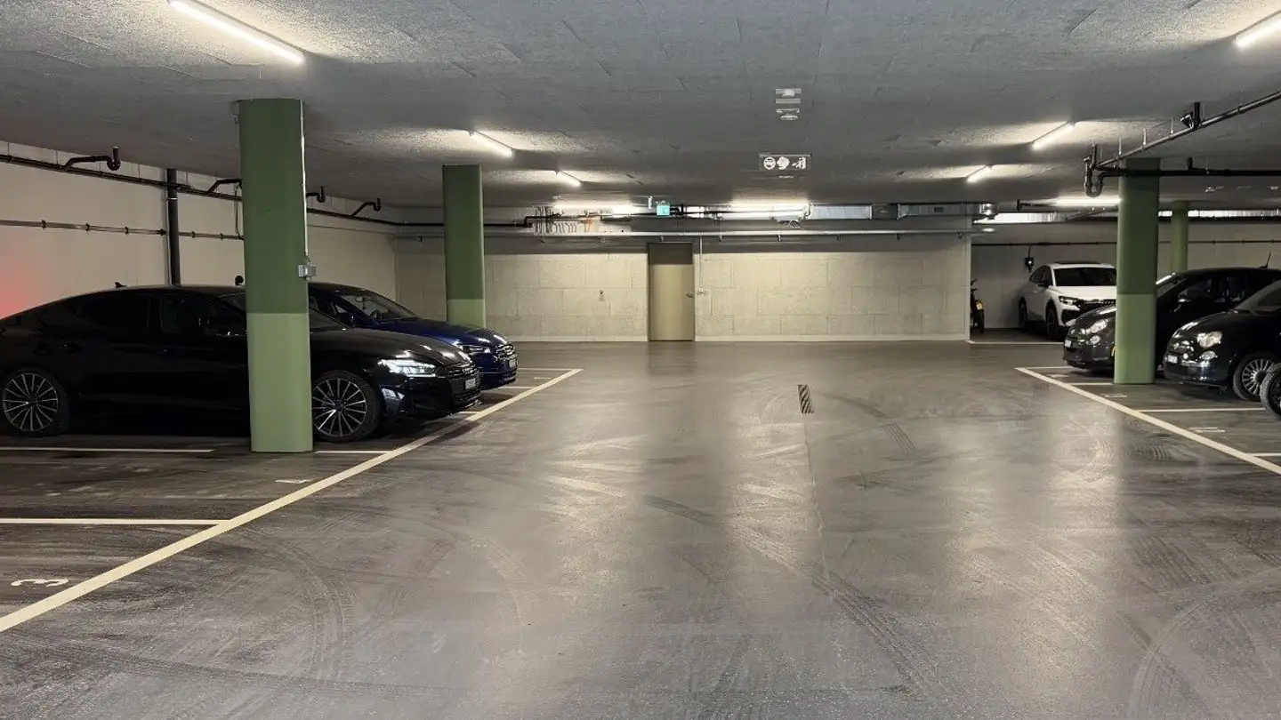 Single garage for rent - Calandastrasse 2a, 7205 Zizers