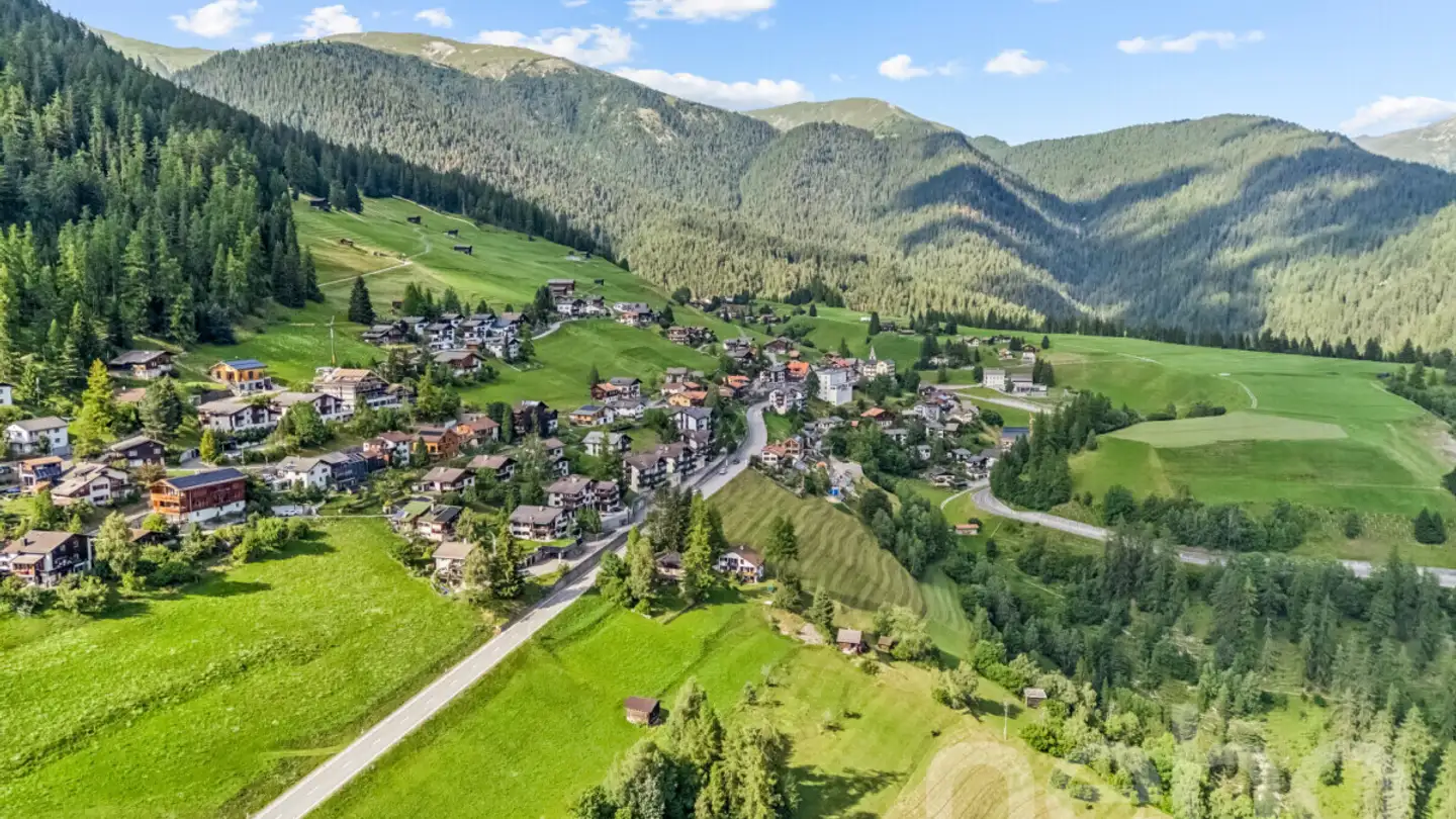 Constructible plot for sale - 7494 Davos Wiesen