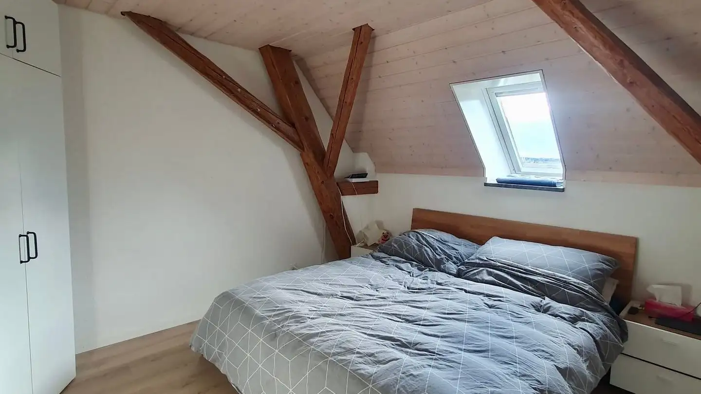 Attique à louer - Hauptstrasse 85, 1794 Salvenach - Photo 4