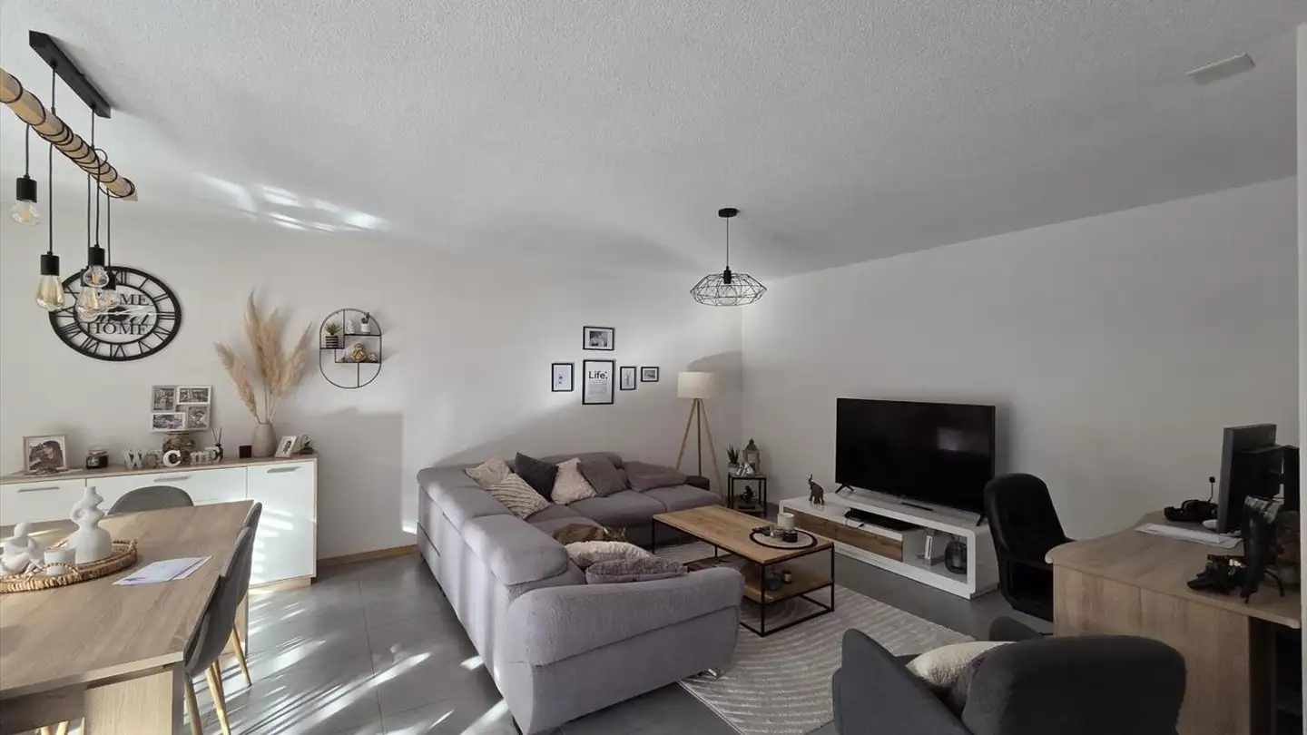 Appartement à louer - Route Du Simplon 28b, 1907 Saxon