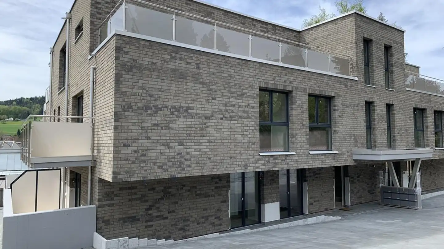 Tiefgaragenstellplatz mieten - Spitalstrasse 18, 5737 Menziken