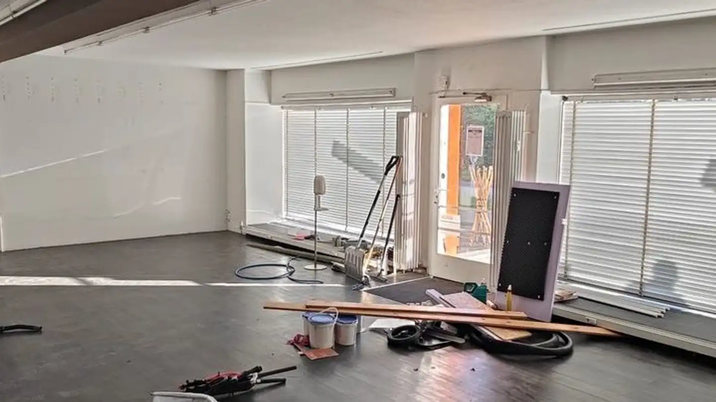 Gewerbe mieten - Oberlandstrasse 3, 8610 Uster
