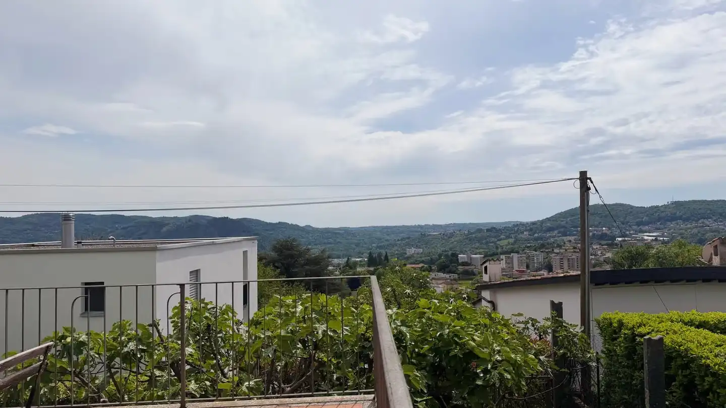 Semi-detached house for rent - 6874 Castel San Pietro - Photo 2