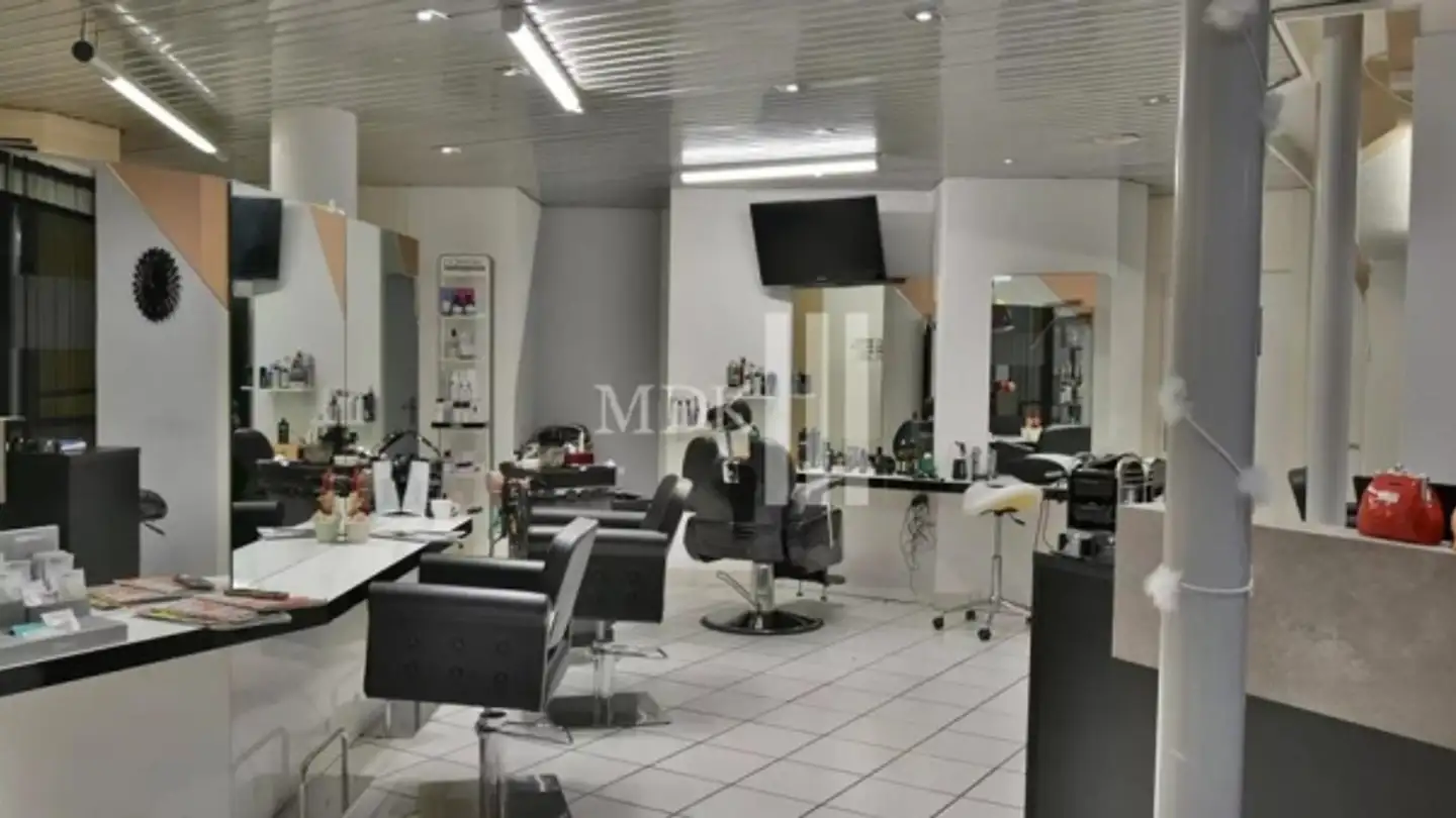 Immeuble mixte à louer - Rue De Venise 3b, 1870 Monthey