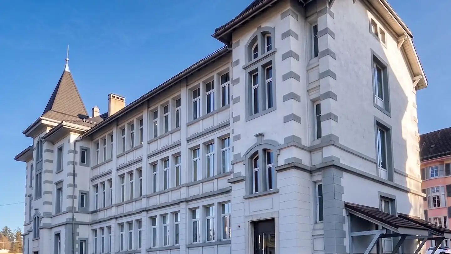 Edificio residenziale in vendita - Rue De Beau-Site, 2400 Le Locle
