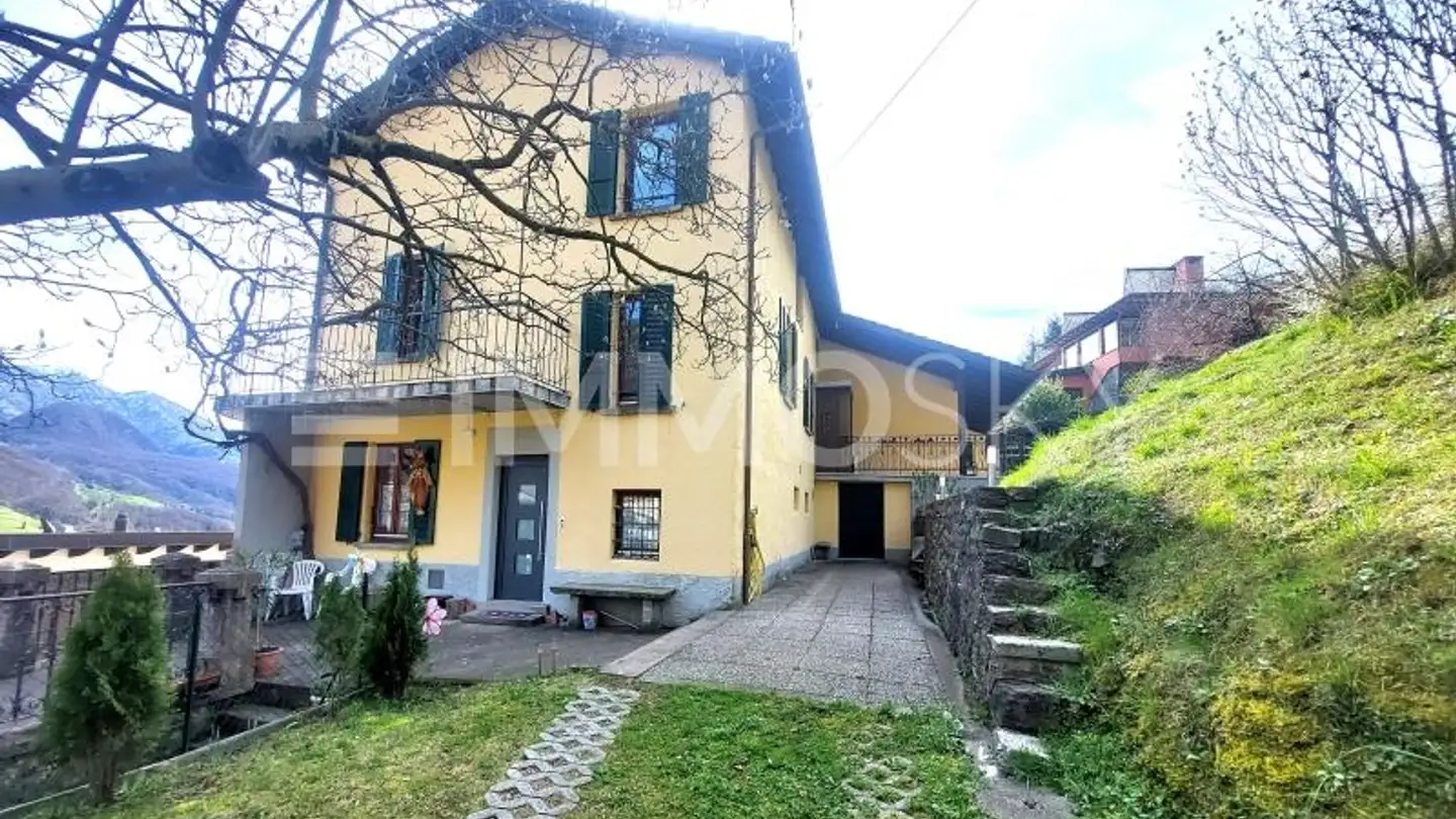 Duplex à vendre - 6822 Arogno