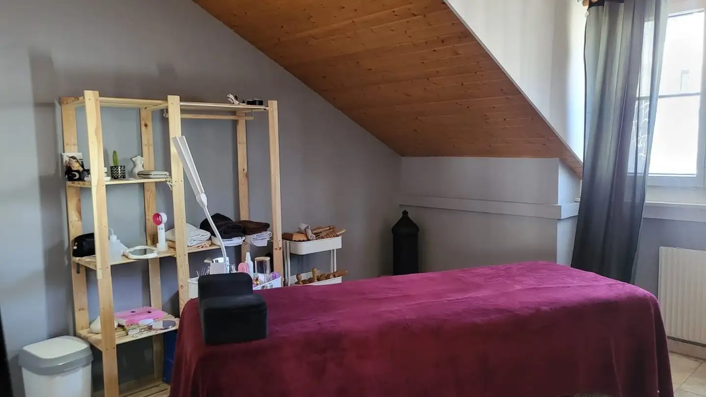 Attique à louer - Avenue De La Gare 2, 2000 Neuchâtel - Photo 3