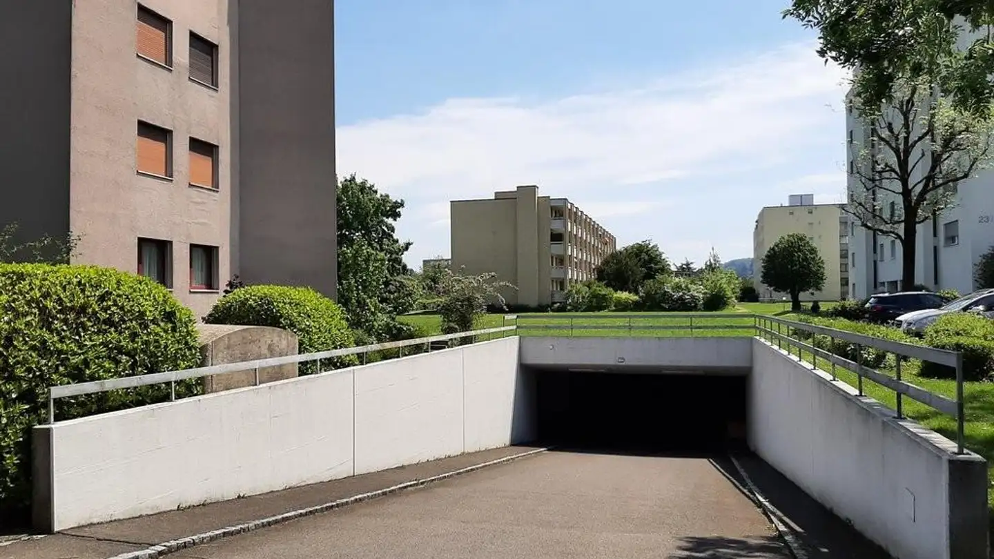 Garage individuel à louer - Mühlemattweg, 5034 Suhr