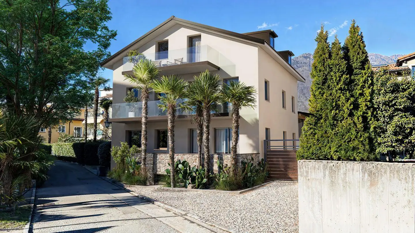 Mischgenutztes Gebäude kaufen - 6612 Ascona