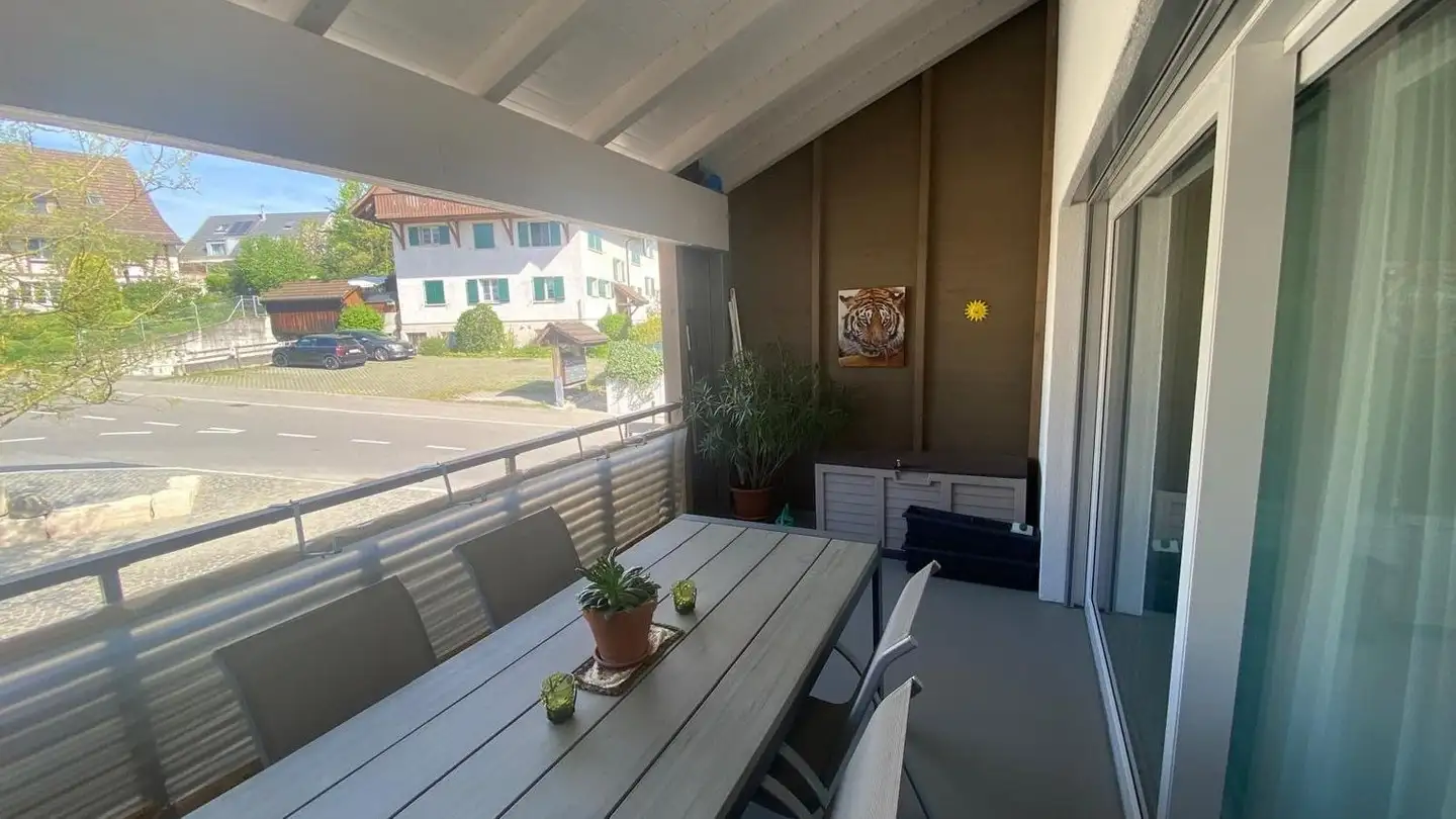 Appartement à louer - Weingartenstrasse 1b, 8181 Höri