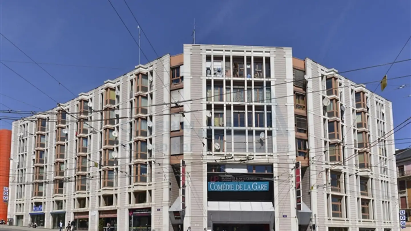 Place de parking extérieure à louer - Rue Du Cercle 2, 1201 Genève