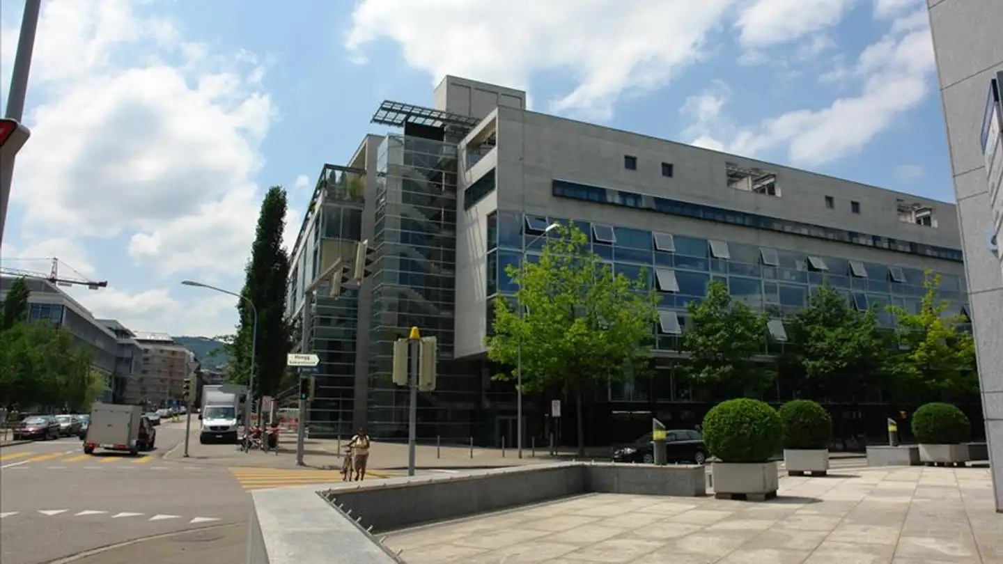 Office space for rent - Flurstrasse 30, 8048 Zürich