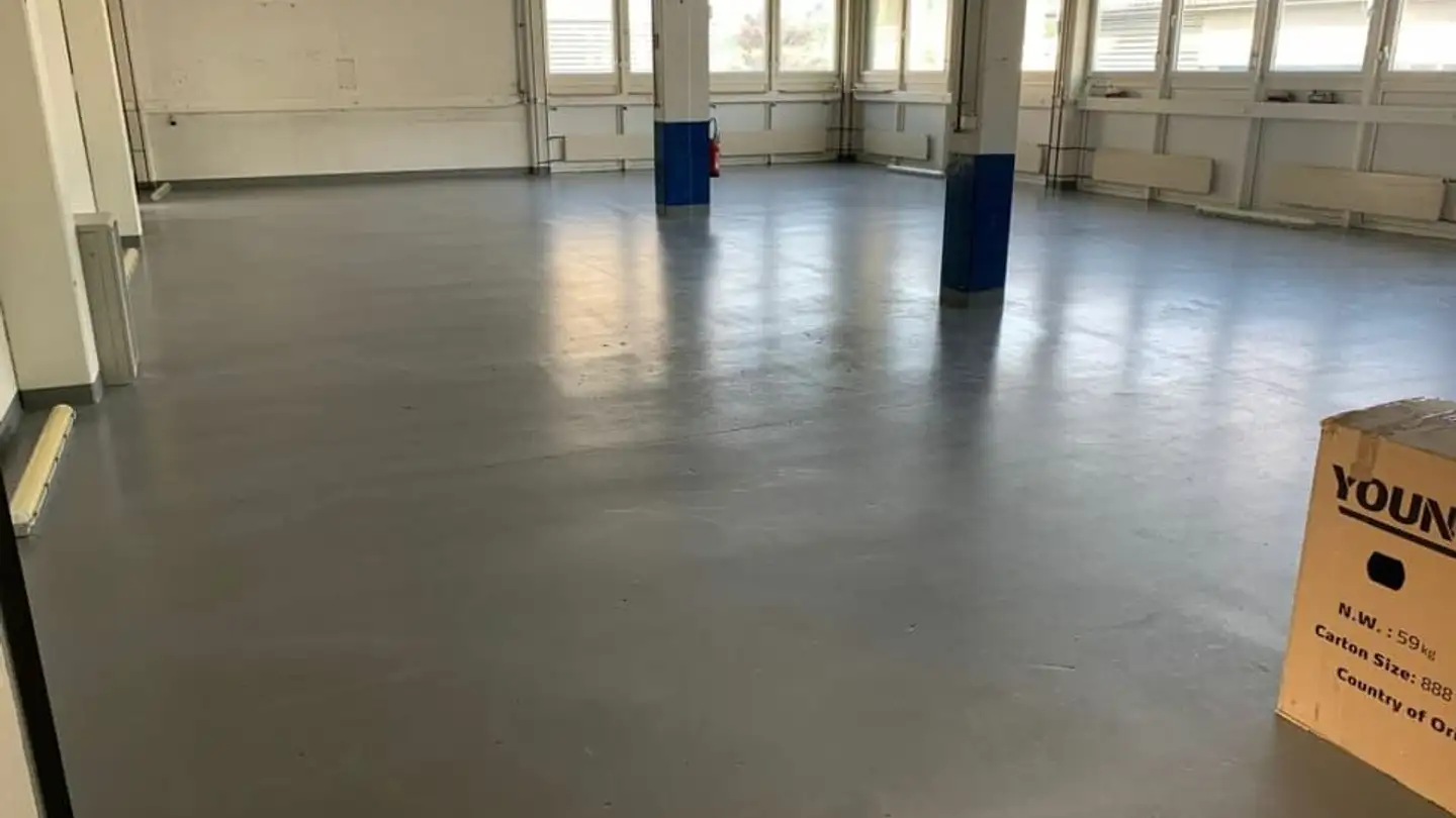 Gewerbe mieten - Rue De La Jambe-Ducommun 19, 2400 Le Locle - Foto 2