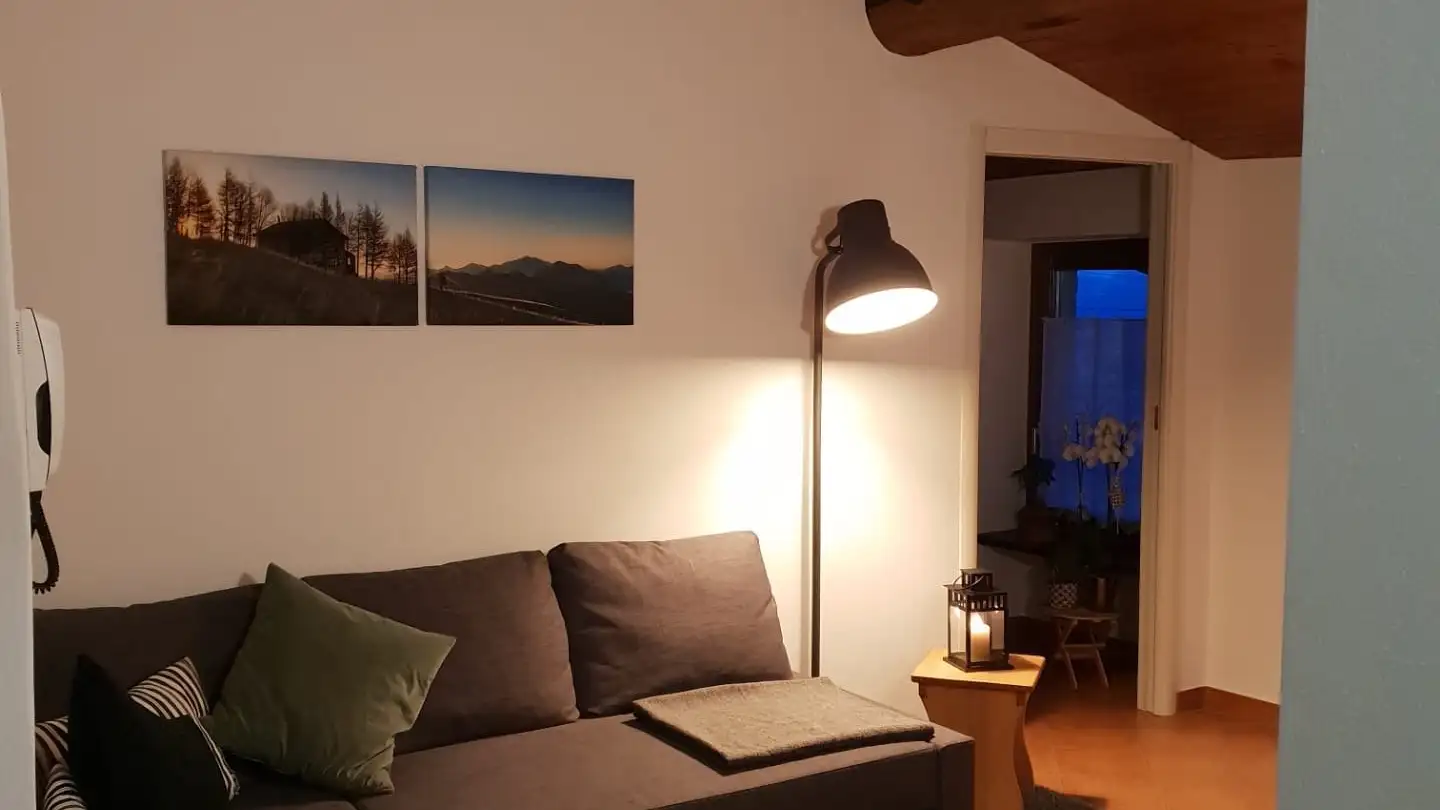 Appartement à louer - Almatro Nucleo 10, 6955 Cagiallo - Photo 2