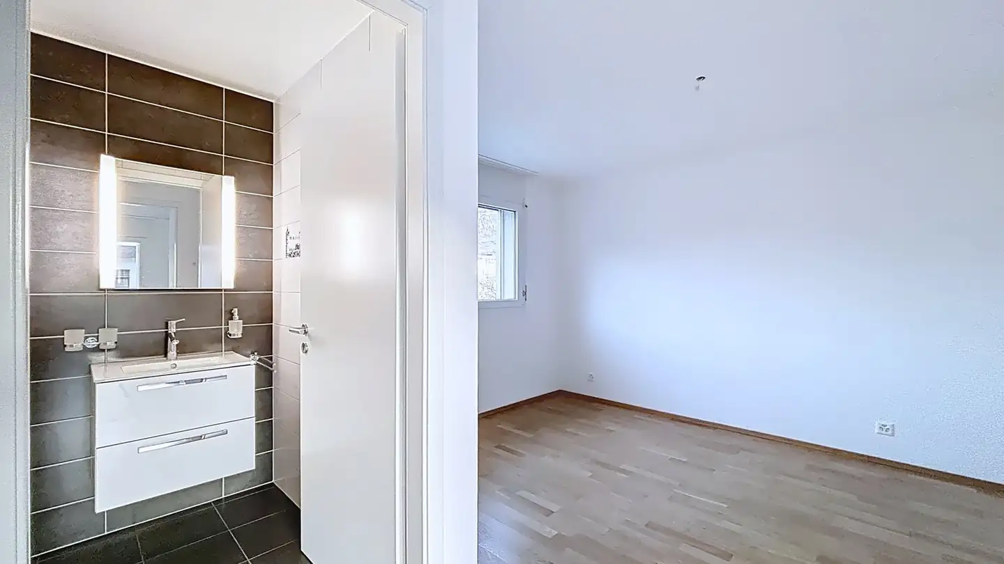 Appartement à louer - Route Du Simplon 30, 1907 Saxon - Photo 3