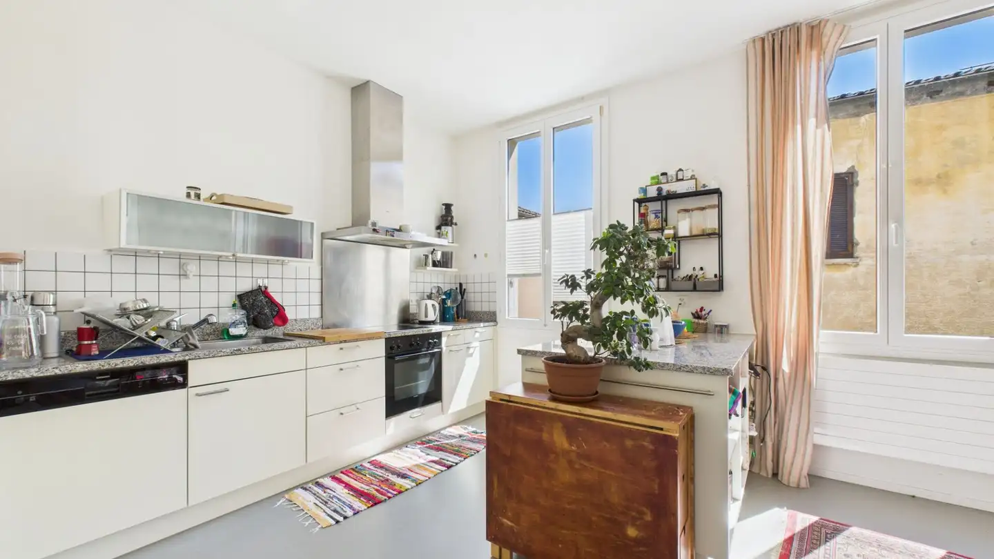 Edificio residenziale in vendita - Piazza Grande 1, 6986 Curio - Photo 2