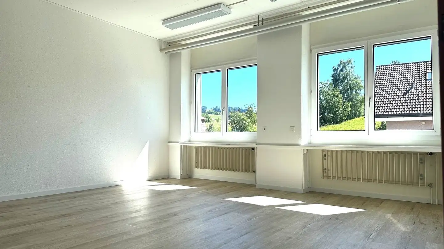 Grande magazzino in affitto - Schwarzenburgstrasse 854, 3145 Niederscherli - Foto 4