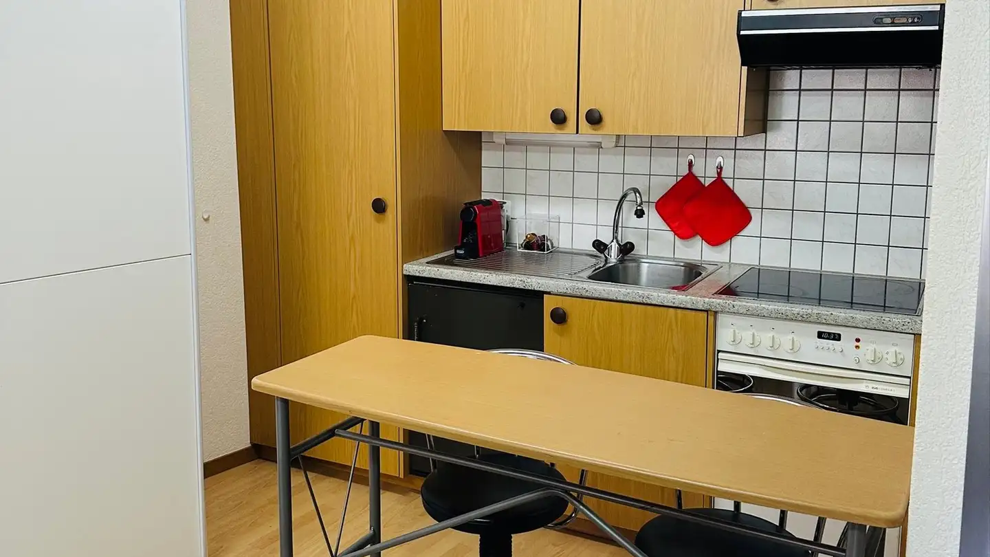 Single room for rent - St. Martinistrasse, 3930 Visp - Photo 2