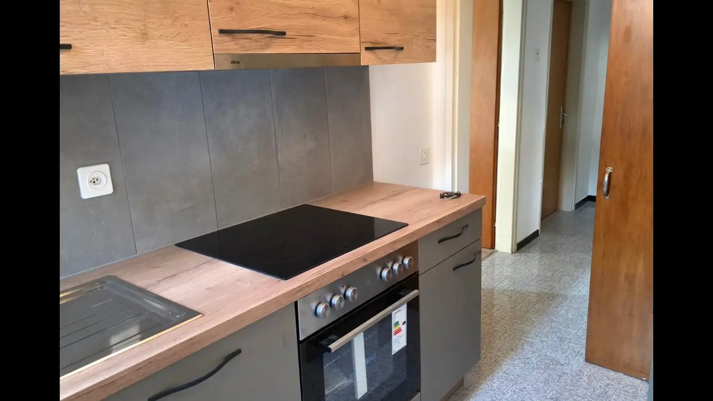 Appartement à louer - Viale A. Sartori 10, 6512 Giubiasco