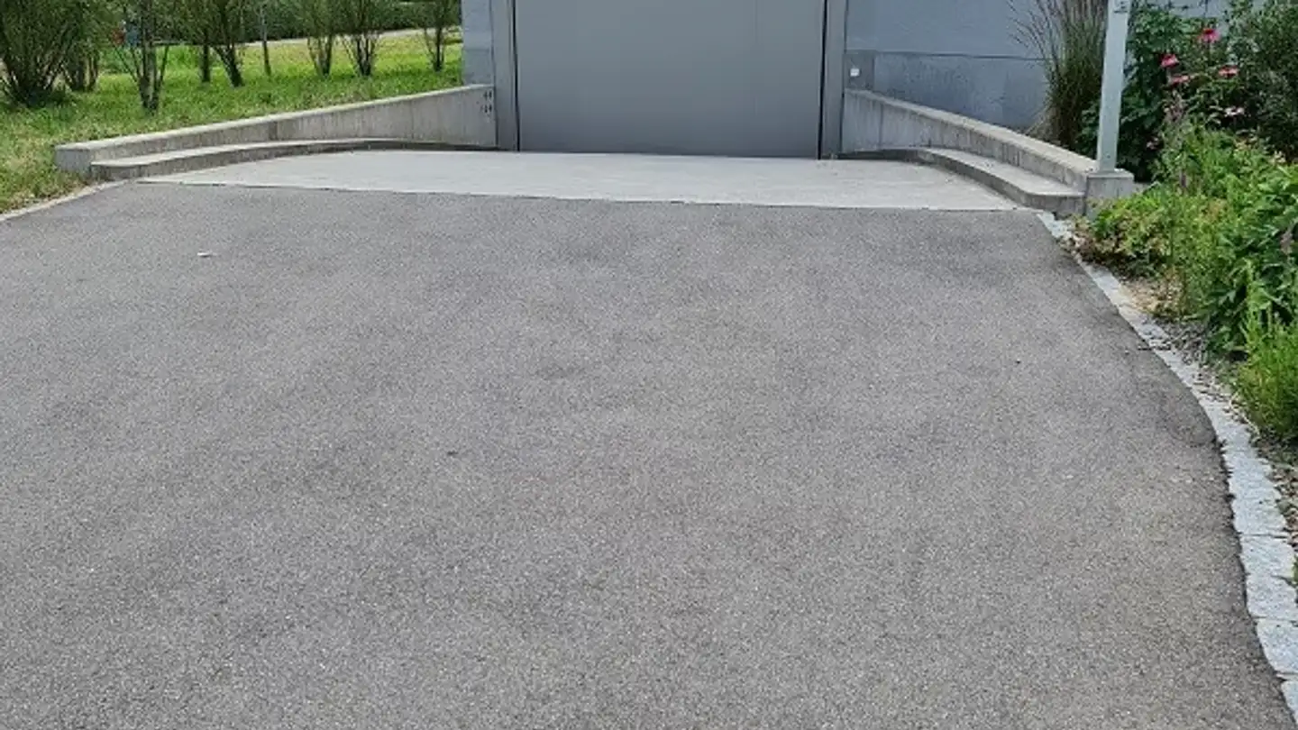 Underground parking space for rent - Stallikerstrasse 6, 8906 Bonstetten - Photo 2
