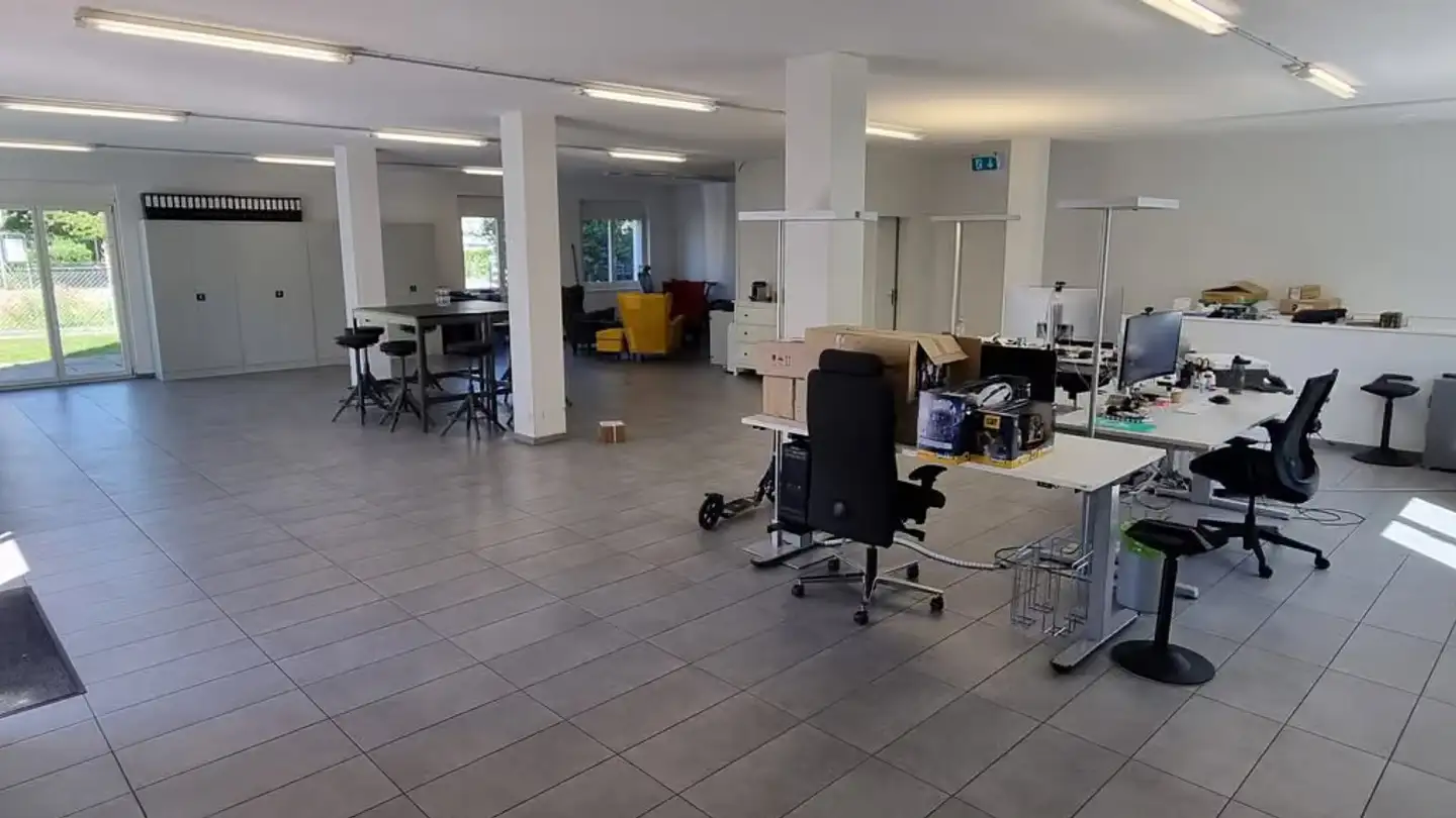 Commerciale in affitto - Lindenstrasse 6, 8604 Volketswil - Foto 2