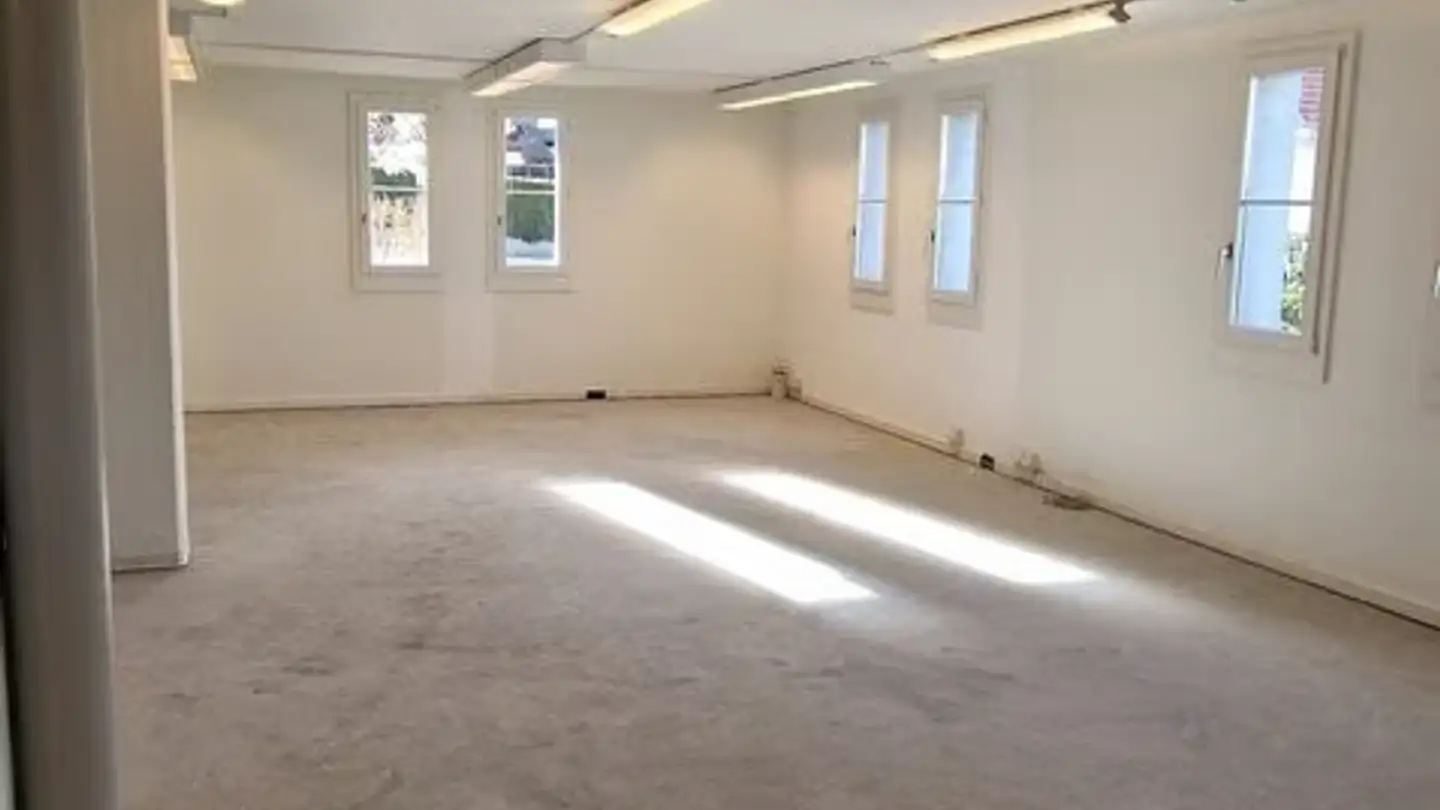 Negozio in affitto - Dorfstrasse 17, 8906 Bonstetten - Foto 4
