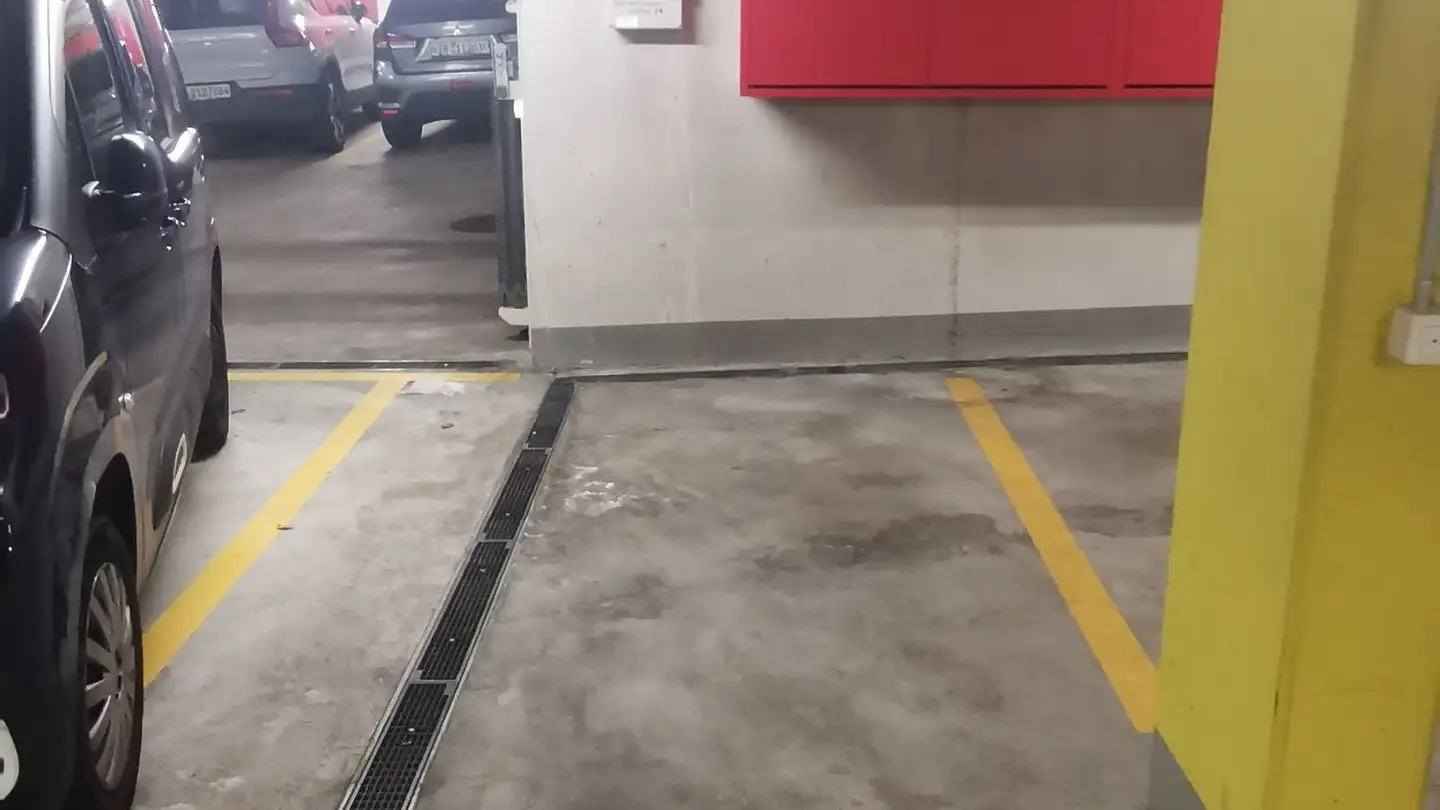 Underground parking space for rent - Schwylerstrasse 3a, 8712 Stäfa