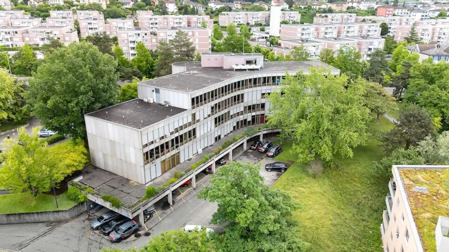 Commercial à louer - 1023 Crissier