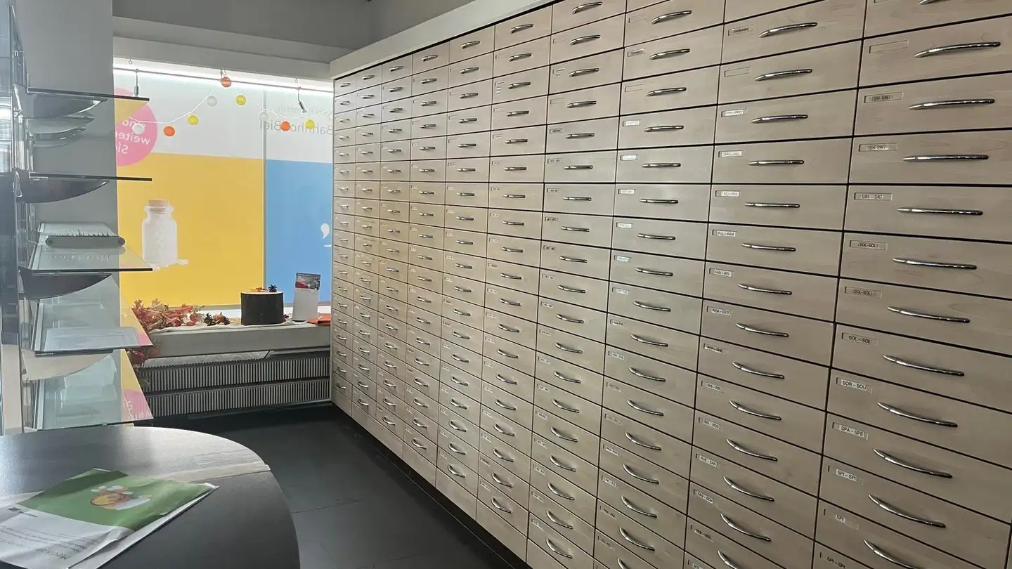 Gewerbe mieten - Route De Brügg / Brüggstrasse 2, 2503 Biel/Bienne - Foto 3