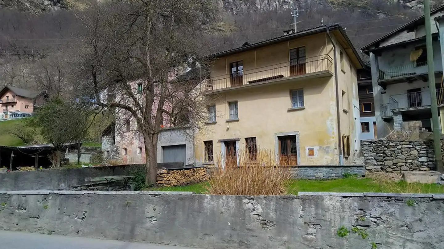 Semi-detached house for sale - 6694 Prato-Sornico