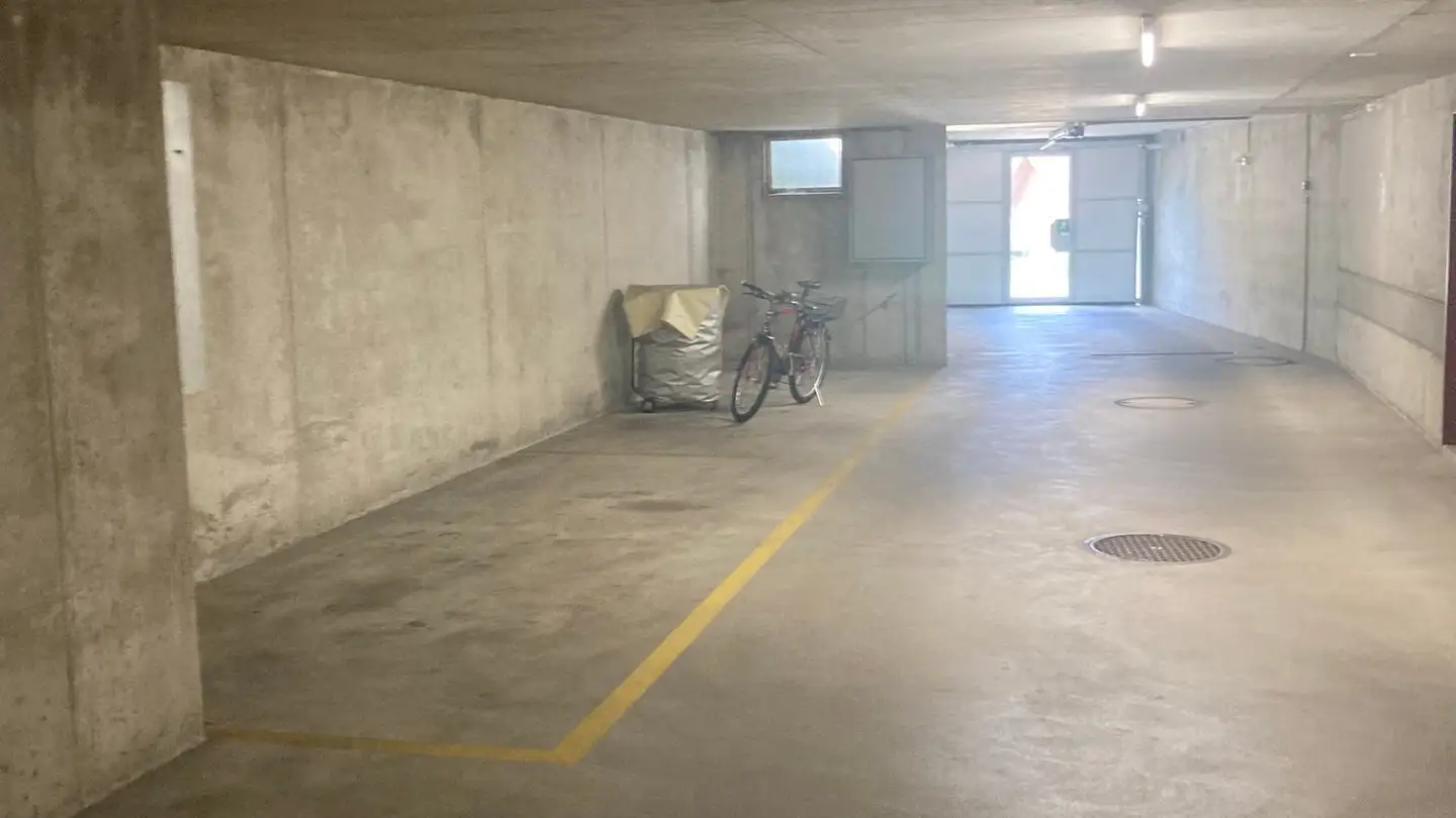 Underground parking space for rent - Salzrain 7, 8913 Ottenbach - Photo 2