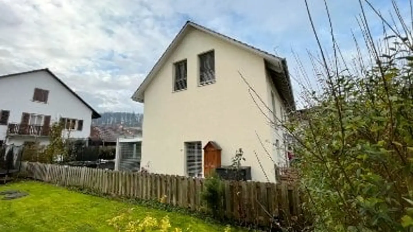 Single house for sale - 5467 Fisibach